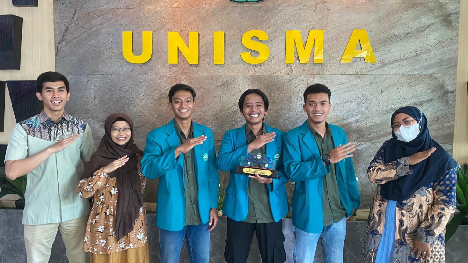 SIMAYA Tim Raih Peringkat Tiga dalam Kompetisi Balsa Bridge Challenge ...